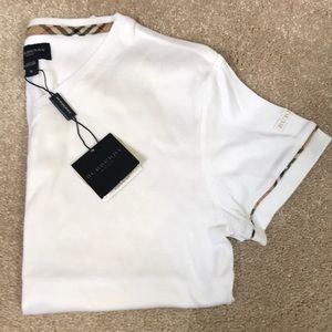 Burberry v-neck t-shirt NWT!
